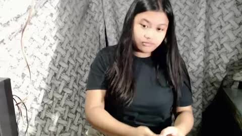 Rina3 online show from 07/29/26, 10:46