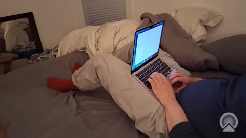 g-love-pnw online show from 12/22/25, 12:40