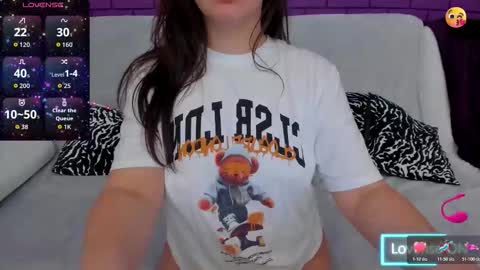 Mia online show from 11/03/25, 05:25