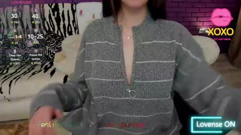 Mia online show from 04/12/26, 04:45