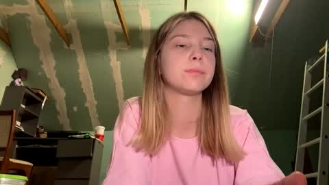 glyndabrierre online show from 04/15/26, 05:20