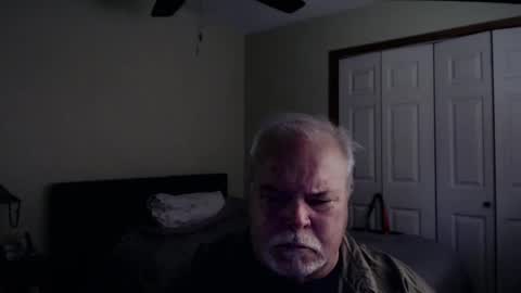 Snapshot of gmctruckguy chatting on 05/24/26, 04:01 gmctruckguy online show from 05/24/26, 04:01