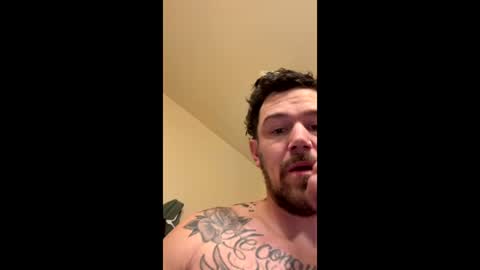 Snapshot of gnarcoticscrew chatting on 06/07/26, 04:11 gnarcoticscrew online show from 06/07/26, 04:11