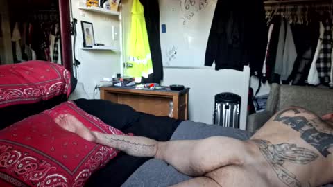 Snapshot of gnasty83 chatting on 02/11/25, 12:49 gnasty83 online show from 02/11/25, 12:49