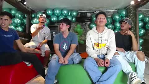 THOMAS AND DAMIAND online show from 02/10/25, 08:10