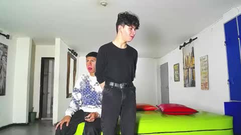 Snapshot of gnecos chatting on 01/17/26, 07:39 THOMAS AND DAMIAND online show from 01/17/26, 07:39