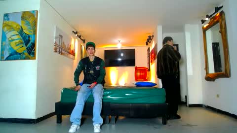 Snapshot of gnecos chatting on 06/03/26, 12:30 THOMAS AND DAMIAND online show from 06/03/26, 12:30