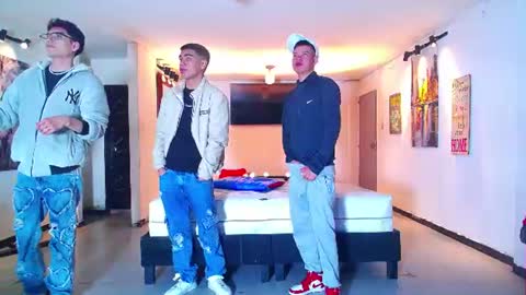 THOMAS AND DAMIAND online show from 06/26/26, 05:12