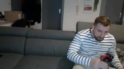 Snapshot of gnl_ chatting on 12/22/25, 05:54 gnl_ online show from 12/22/25, 05:54