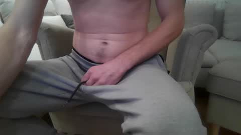 Snapshot of gnusmas4you chatting on 12/05/24, 06:44 Gnusmas4you online show from 12/05/24, 06:44