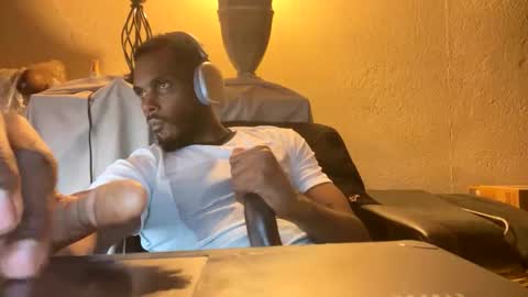 goatchocolate online show from 12/20/24, 09:39