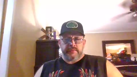 Snapshot of gobey33 chatting on 09/14/25, 11:48 IDKIDCIDGAF online show from 09/14/25, 11:48