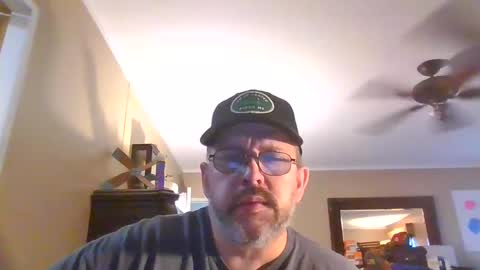 Snapshot of gobey33 chatting on 09/25/25, 03:16 IDKIDCIDGAF online show from 09/25/25, 03:16