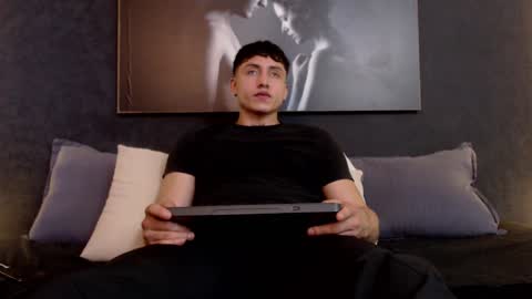 steven online show from 12/22/24, 10:15