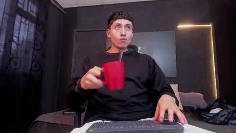 steven online show from 10/13/25, 11:21