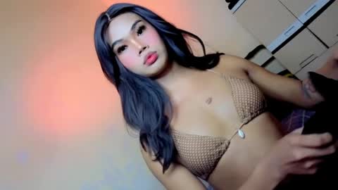 Snapshot of goddes_kella chatting on 07/26/26, 06:43 goddes_kella online show from 07/26/26, 06:43