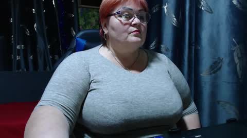 Snapshot of goddess57 chatting on 01/22/25, 04:23 Goddess online show from 01/22/25, 04:23