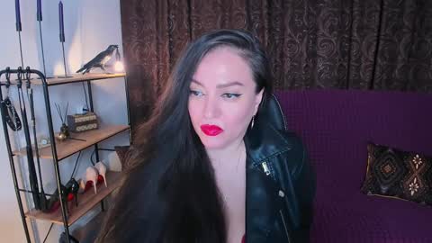 Snapshot of goddess__anna chatting on 02/13/25, 05:44 GoddeSS ANNA online show from 02/13/25, 05:44