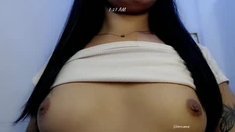 Snapshot of goddess_andria chatting on 10/13/25, 11:27 goddess_andria online show from 10/13/25, 11:27