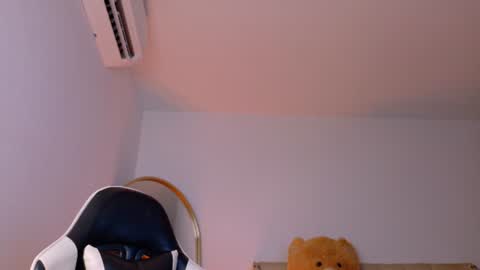Ariluz online show from 07/06/26, 12:29