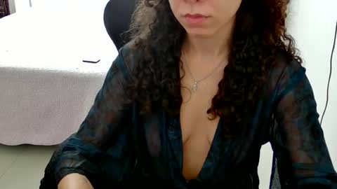 Snapshot of goddess_artemis_ chatting on 06/17/26, 02:51 Fauna online show from 06/17/26, 02:51