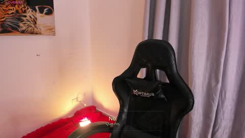 Snapshot of goddess_eli77 chatting on 09/11/25, 01:39 goddess_eli77 online show from 09/11/25, 01:39