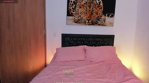 Snapshot of goddess_eli77 chatting on 10/06/25, 02:31 goddess_eli77 online show from 10/06/25, 02:31