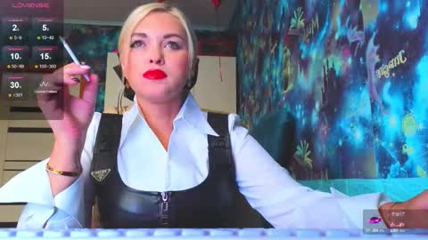 Mrs. Isabella online show from 10/04/25, 04:10