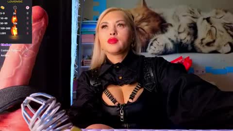 Mrs. Isabella online show from 04/23/26, 02:35