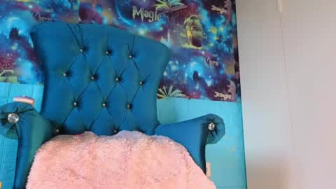 Snapshot of goddess_isabella11 chatting on 06/25/26, 05:12 Mrs. Isabella online show from 06/25/26, 05:12