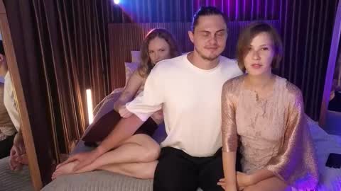   330 UTC2 girls   online show from 02/22/26, 04:35