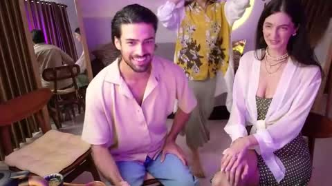   330 UTC2 girls   online show from 04/11/26, 02:38