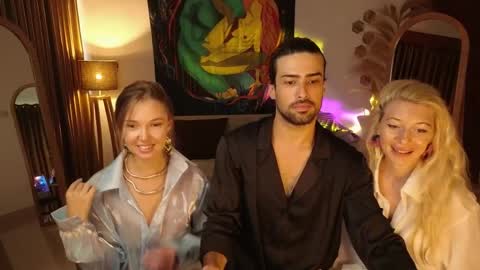 Snapshot of goddess_marylin chatting on 05/16/26, 02:41 330 UTC2 girls online show from 05/16/26, 02:41