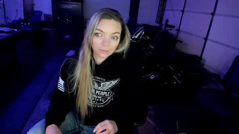 Snapshot of goddess_of_mars chatting on 12/03/24, 03:33 Patricia Mars Goddess of Mars twitter thegoddessmindy online show from 12/03/24, 03:33