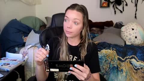 Snapshot of goddess_of_mars chatting on 01/23/25, 03:22 Patricia Mars Goddess of Mars twitter thegoddessmindy online show from 01/23/25, 03:22