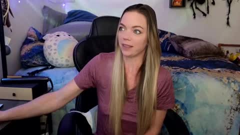 Snapshot of goddess_of_mars chatting on 02/25/25, 03:16 Patricia Mars Goddess of Mars twitter thegoddessmindy online show from 02/25/25, 03:16