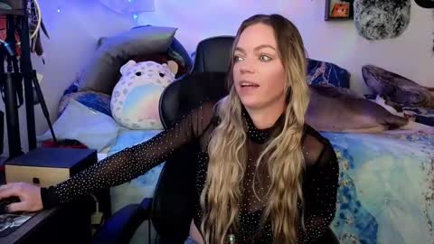 Snapshot of goddess_of_mars chatting on 03/04/25, 06:39 Patricia Mars Goddess of Mars twitter thegoddessmindy online show from 03/04/25, 06:39
