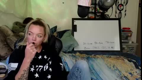 Snapshot of goddess_of_mars chatting on 09/11/25, 03:23 Patricia Mars Goddess of Mars twitter thegoddessmindy online show from 09/11/25, 03:23