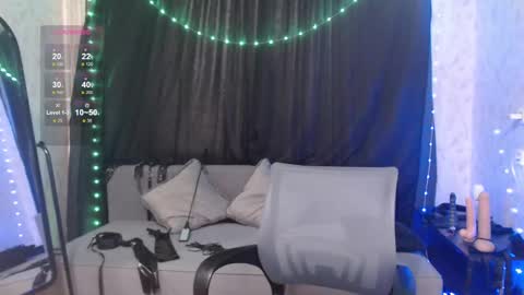 Snapshot of goddess_orsa chatting on 03/05/25, 05:18 Orsa online show from 03/05/25, 05:18