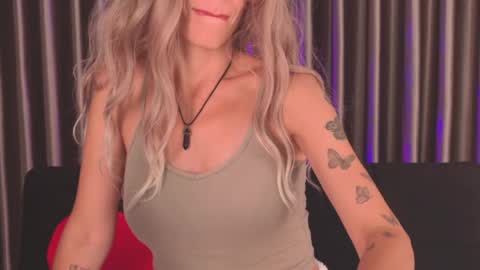 Katarina online show from 04/13/26, 11:27