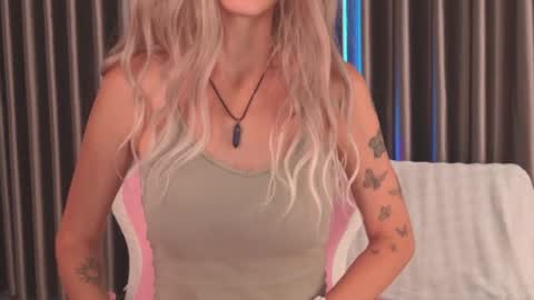 Katarina online show from 04/17/26, 12:41