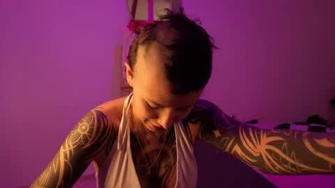 vee online show from 02/04/26, 09:09