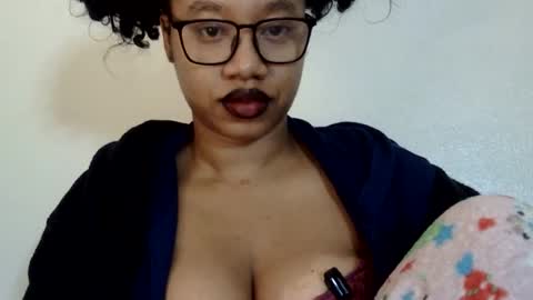 Snapshot of goddessdaisysky chatting on 12/19/25, 07:15 Goddess Daisy Sky online show from 12/19/25, 07:15