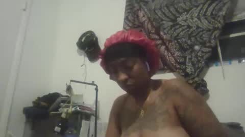 Snapshot of goddessdopamine chatting on 02/10/25, 06:53 Goddess Dopamine online show from 02/10/25, 06:53