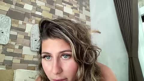 Snapshot of goddessdove chatting on 10/08/25, 02:20 GoddessDove online show from 10/08/25, 02:20