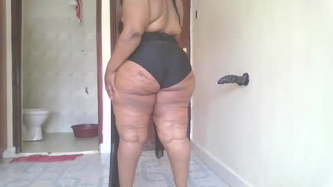 Snapshot of goddessebon chatting on 12/05/24, 07:38 shasha big online show from 12/05/24, 07:38