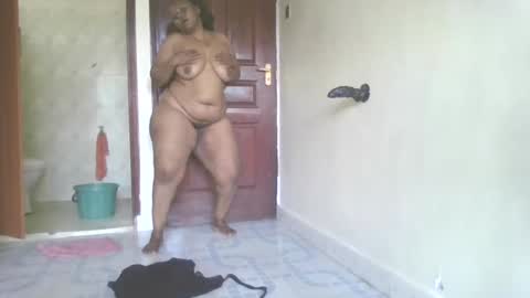 Snapshot of goddessebon chatting on 01/15/25, 11:53 shasha big online show from 01/15/25, 11:53