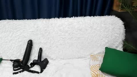 Snapshot of goddessemily_ chatting on 01/15/25, 07:48 goddessemily_ online show from 01/15/25, 07:48