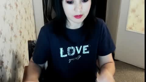 Snapshot of goddessemily_ chatting on 09/17/25, 08:32 goddessemily_ online show from 09/17/25, 08:32