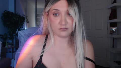 Goddess Emmy online show from 04/10/26, 05:12